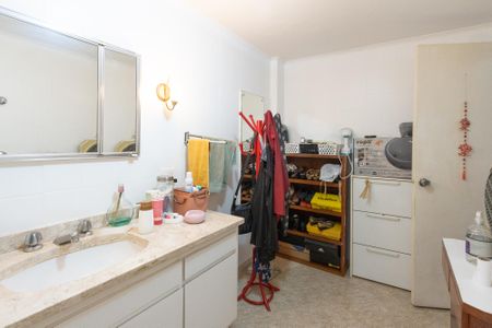 Apartamento à venda com 182m², 3 quartos e 2 vagasBanheiro