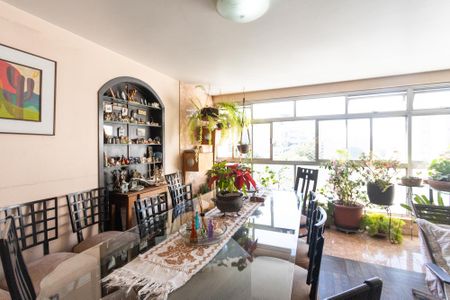 Apartamento à venda com 182m², 3 quartos e 2 vagasSala