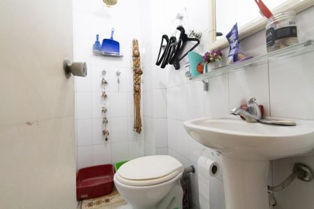 Apartamento à venda com 182m², 3 quartos e 2 vagasBanheiro de Serviço