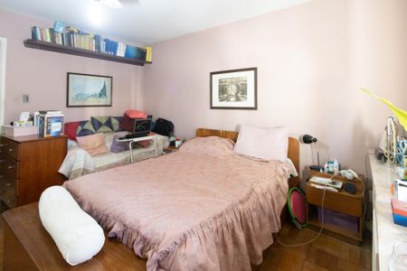 Apartamento à venda com 182m², 3 quartos e 2 vagasQuarto