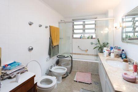 Apartamento à venda com 182m², 3 quartos e 2 vagasBanheiro