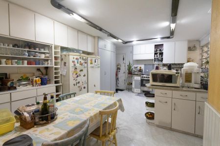 Apartamento à venda com 182m², 3 quartos e 2 vagasCozinha