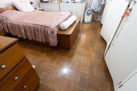 Apartamento à venda com 182m², 3 quartos e 2 vagasQuarto