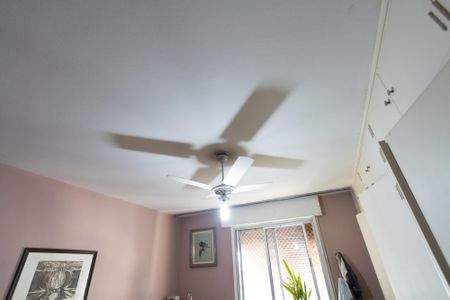 Apartamento à venda com 182m², 3 quartos e 2 vagasQuarto