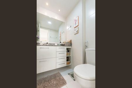 Apartamento à venda com 71m², 2 quartos e 1 vagaBanheiro Suíte