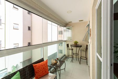 Apartamento à venda com 71m², 2 quartos e 1 vagaVaranda da Sala