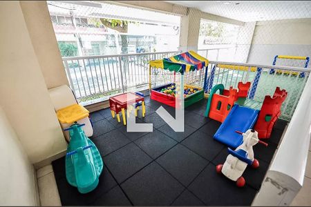 Apartamento à venda com 71m², 2 quartos e 1 vagaÁrea comum