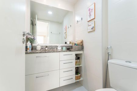 Apartamento à venda com 71m², 2 quartos e 1 vagaBanheiro Suíte