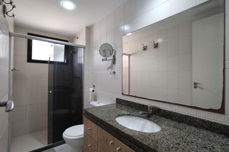 Apartamento à venda com 100m², 3 quartos e 2 vagasBanheiro da Suíte 1