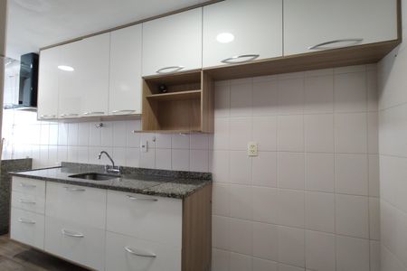 Apartamento à venda com 100m², 3 quartos e 2 vagasCozinha - Armários