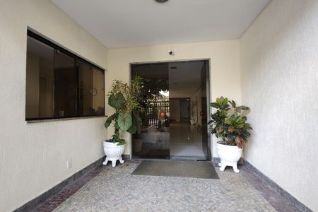 Apartamento à venda com 100m², 3 quartos e 2 vagasFachada e portaria