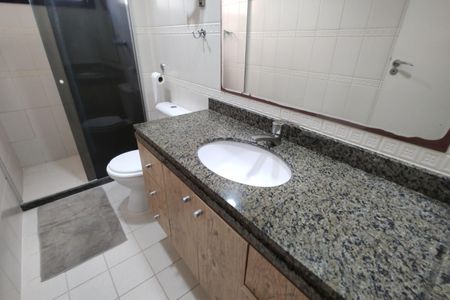 Apartamento à venda com 100m², 3 quartos e 2 vagasBanheiro da Suíte 1
