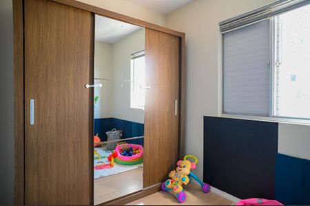 Apartamento à venda com 70m², 3 quartos e 1 vagaQuarto 2