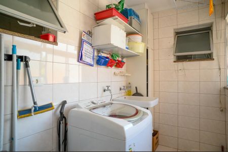 Apartamento à venda com 70m², 3 quartos e 1 vagaÁrea de Serviço