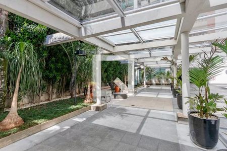 Apartamento à venda com 43m², 1 quarto e 1 vagaEntrada