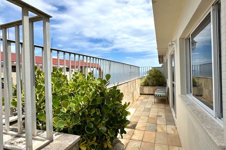 Apartamento à venda com 420m², 4 quartos e 6 vagasCobertura