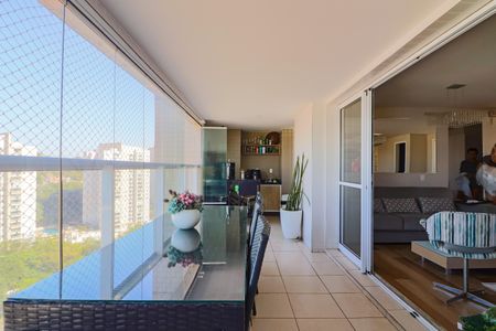 Apartamento à venda com 149m², 3 quartos e 2 vagasVaranda