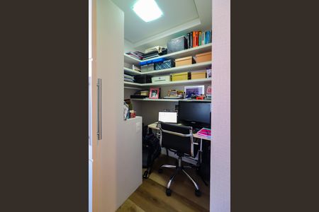 Apartamento à venda com 149m², 3 quartos e 2 vagasEscritório