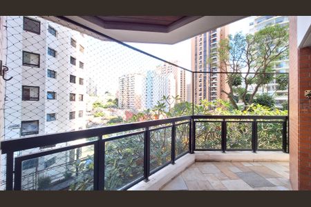 Apartamento à venda com 173m², 4 quartos e 3 vagas Apartamento à venda com 173m², 4 quartos e 3 vagasVaranda da Sala