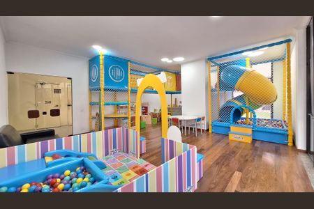 Apartamento à venda com 173m², 4 quartos e 3 vagas Apartamento à venda com 173m², 4 quartos e 3 vagasBrinquedoteca