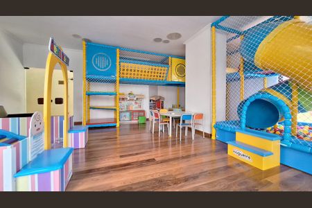 Apartamento à venda com 173m², 4 quartos e 3 vagas Apartamento à venda com 173m², 4 quartos e 3 vagasBrinquedoteca