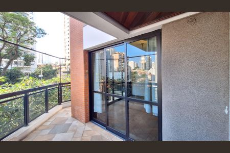 Apartamento à venda com 173m², 4 quartos e 3 vagas Apartamento à venda com 173m², 4 quartos e 3 vagasVaranda da Sala