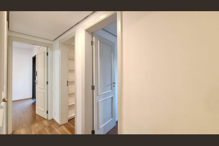 Apartamento à venda com 173m², 4 quartos e 3 vagas Apartamento à venda com 173m², 4 quartos e 3 vagasCorredor