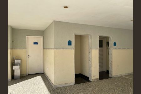 Apartamento à venda com 172m², 3 quartos e 1 vaga Apartamento à venda com 172m², 3 quartos e 1 vagaÁrea comum