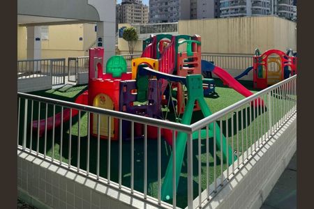 Apartamento à venda com 172m², 3 quartos e 1 vaga Apartamento à venda com 172m², 3 quartos e 1 vagaÁrea Comum - Playground