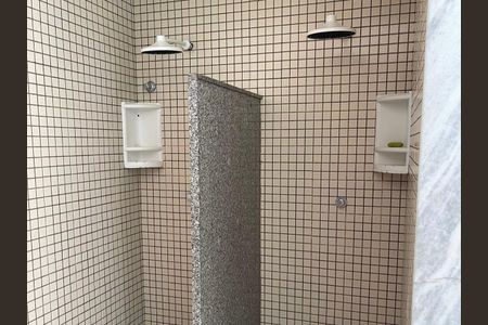 Apartamento à venda com 172m², 3 quartos e 1 vaga Apartamento à venda com 172m², 3 quartos e 1 vagaÁrea comum