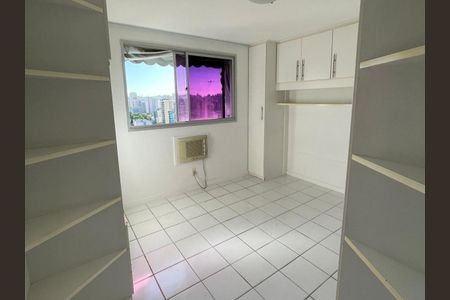 Apartamento à venda com 172m², 3 quartos e 1 vaga Apartamento à venda com 172m², 3 quartos e 1 vagaQuarto 3