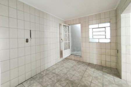 Casa à venda com 100m², 2 quartos e 4 vagasCopa