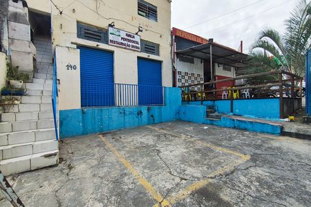Casa à venda com 100m², 2 quartos e 4 vagasFachada