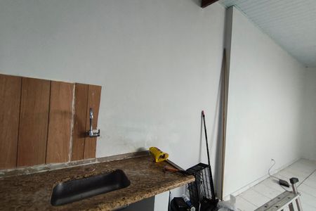 Casa à venda com 100m², 2 quartos e 4 vagasCômodo Extra