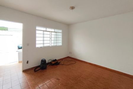 Casa à venda com 100m², 2 quartos e 4 vagasSala de Estar