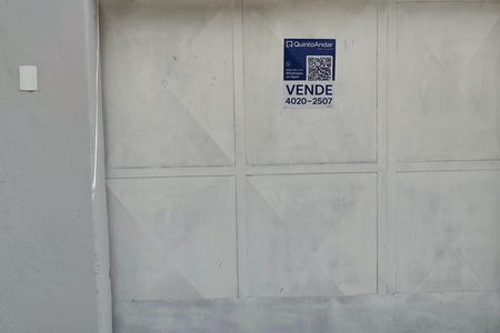 Casa à venda com 100m², 2 quartos e 4 vagasPLACA INSTALADA NA FACHADA