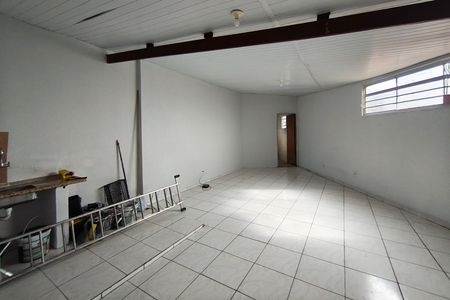 Casa à venda com 100m², 2 quartos e 4 vagasCômodo Extra