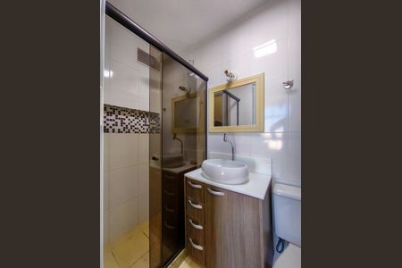 Apartamento à venda com 52m², 2 quartos e sem vagaBanheiro Corredor