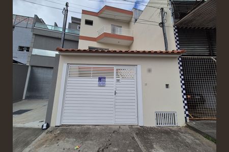 Casa para alugar com 150m², 2 quartos e 3 vagasFachada e Placa