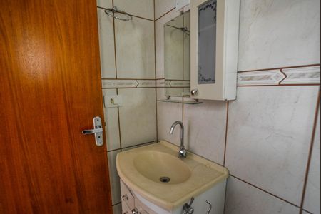 Casa para alugar com 150m², 2 quartos e 3 vagasBanheiro da Suíte 1