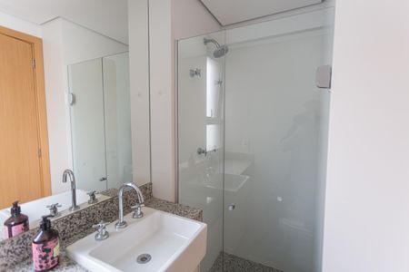 Apartamento à venda com 135m², 2 quartos e 2 vagas Apartamento à venda com 135m², 2 quartos e 2 vagasBanheiro Social
