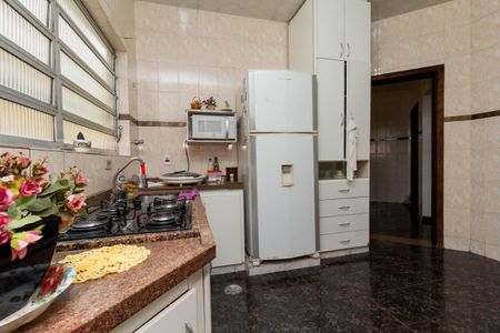 Casa à venda com 650m², 5 quartos e 11 vagasCozinha