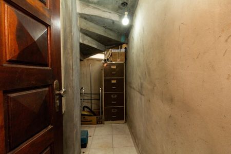 Casa à venda com 650m², 5 quartos e 11 vagasEdicula: Quartinho da bagunça