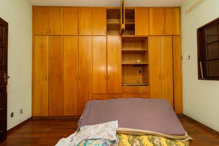 Casa à venda com 650m², 5 quartos e 11 vagasSuíte 3