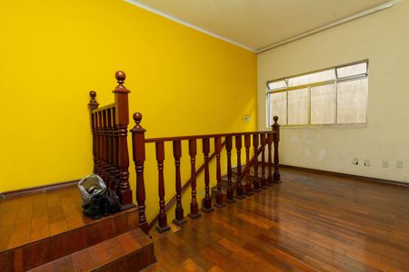 Casa à venda com 650m², 5 quartos e 11 vagasCorredor