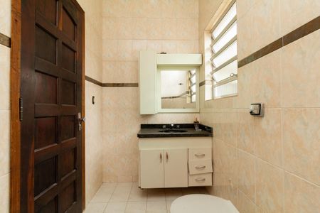 Casa à venda com 650m², 5 quartos e 11 vagasBanheiro da Suíte 3