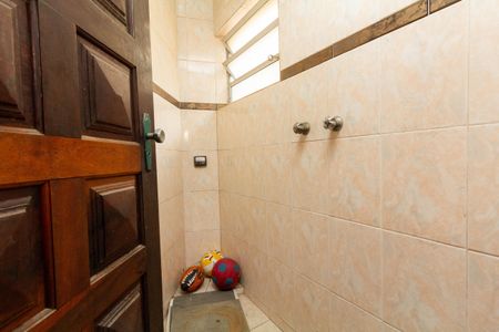 Casa à venda com 650m², 5 quartos e 11 vagasEdicula: Lavabo