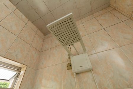 Casa à venda com 650m², 5 quartos e 11 vagasBanheiro da Suíte 2