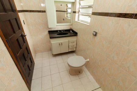 Casa à venda com 650m², 5 quartos e 11 vagasBanheiro da Suíte 3