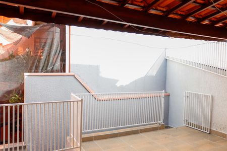 Casa à venda com 135m², 4 quartos e 2 vagas Casa à venda com 135m², 4 quartos e 2 vagasÁrea comum - Churrasqueira